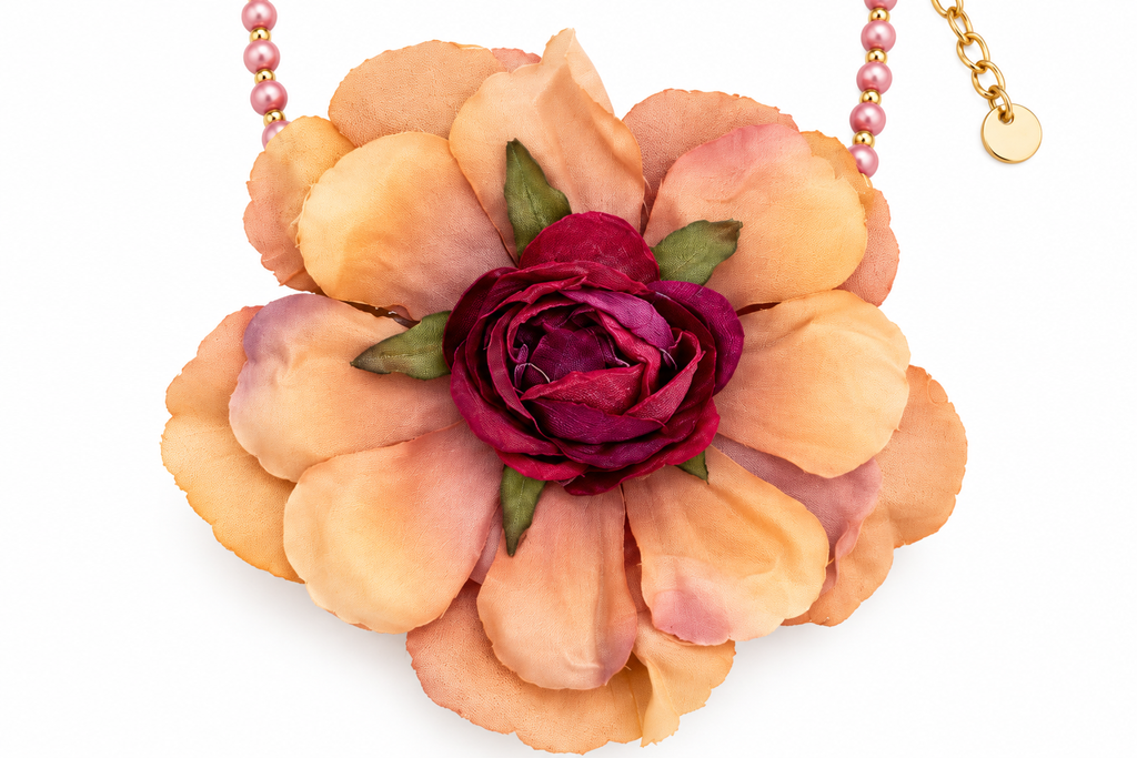Collar de flores Brumma